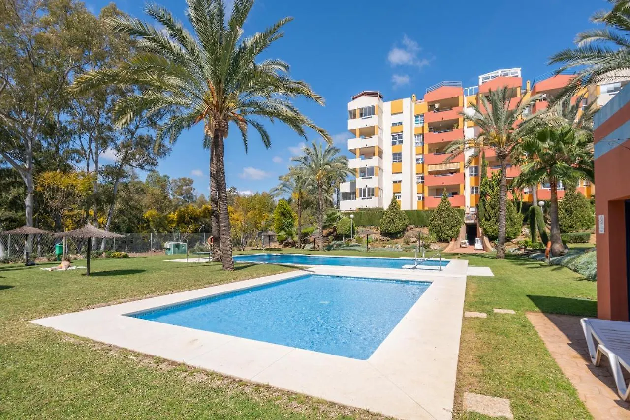 Apartamento Con Piscina, Golf Y Solarium By Rent Me Estepona Spain