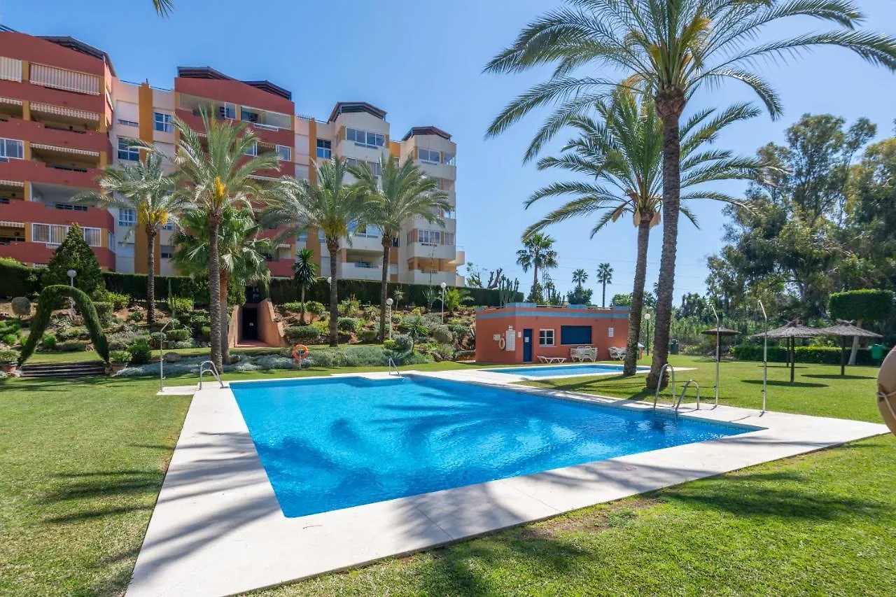 Apartamento Con Piscina, Golf Y Solarium By Rent Me Estepona Apartment
